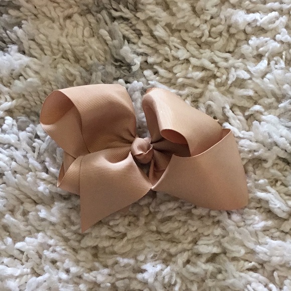 Bows - Picture 5 of 9